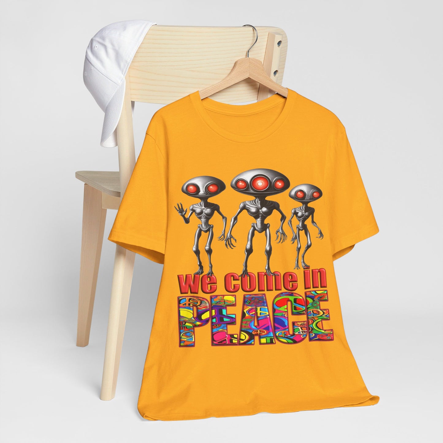 Aliens Come in Peace Tee